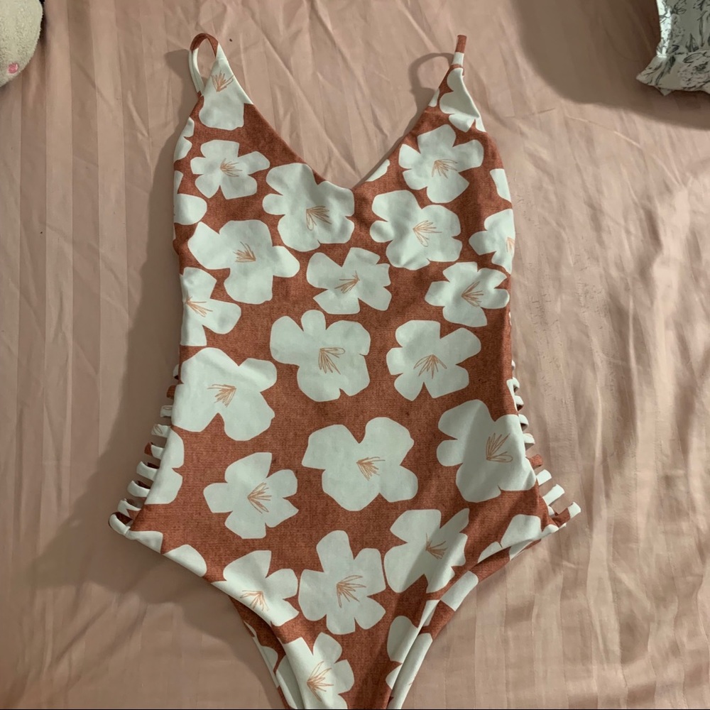 Stone Fox Hermosa one piece